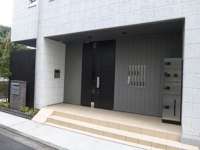 テラス戸塚町のエントランス|★オートロック付きエントランス★