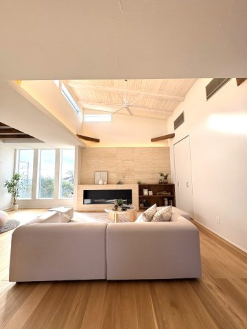 贅沢の極み、七里ガ浜。 — SHICHIRIGAHAMA PRIME RESIDENCE —の居間・リビング