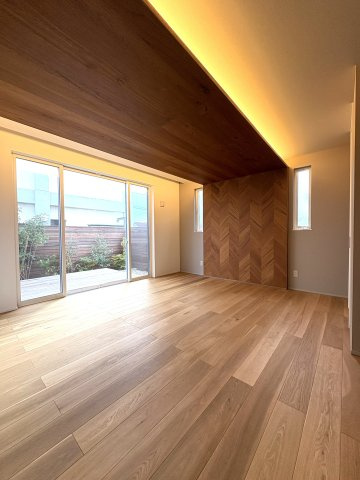 贅沢の極み、七里ガ浜。 — SHICHIRIGAHAMA PRIME RESIDENCE —の洋室