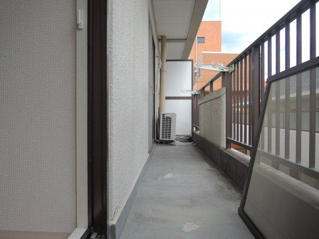 エルベコート高槻のバルコニー