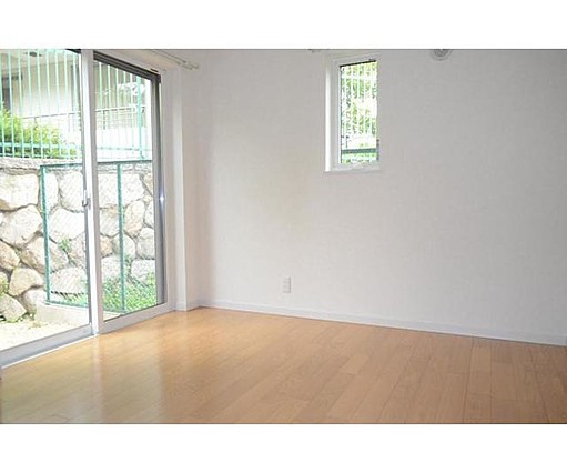 フローラ住吉の居間・リビング