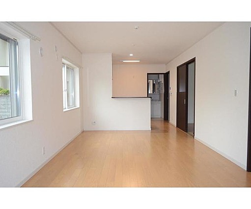 フローラ住吉の居間・リビング