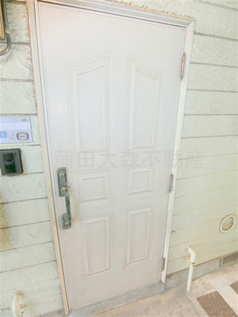 エステートピア福石の玄関