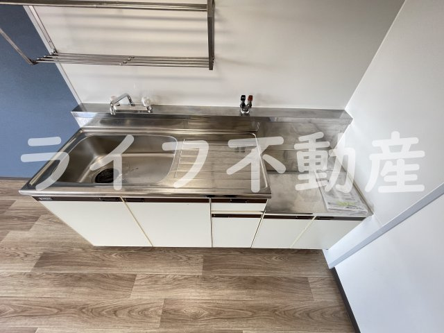 シロハイヌ小阪のキッチン|キッチンでお料理をお楽しみください