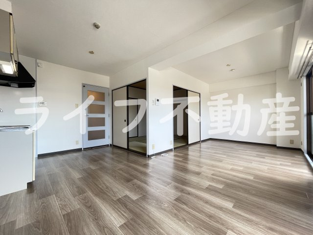 シロハイヌ小阪の居間・リビング|おしゃれなリビングです