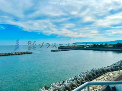 【居間・リビング】 | シーサイドシャトー塩屋 | オーシャンビュー♪淡路島・大阪南港の方まで見渡せます♪