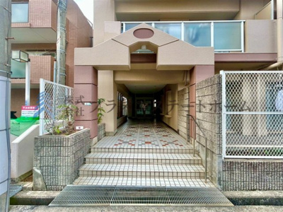 【キッチン】 | プレステージ魚住 | エントランス入口♪