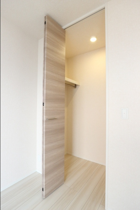 コーポ ルピナスの収納|クローゼット