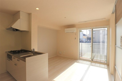 【居間・リビング】 | コーポ ルピナス | リビング写真①