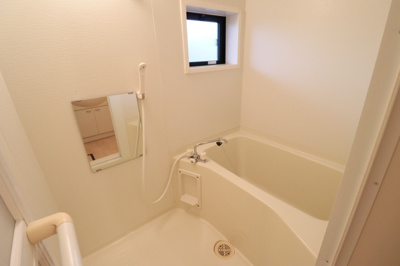【浴室】 | アークグレイスⅡ | ユニットバス（小窓付）