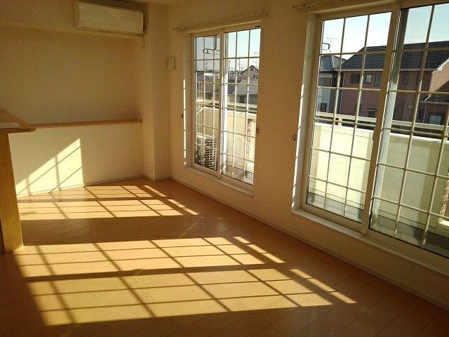 サンライズ・ヒルズＣの居間・リビング|居室・リビング