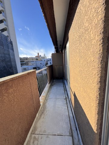 セントラル三田のバルコニー