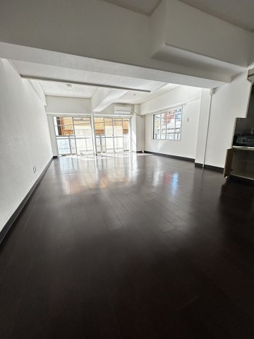 花隈ダイヤハイツの居間・リビング