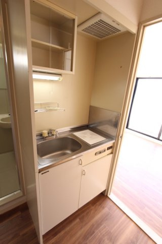 CESIRIAのキッチン