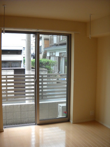 グリチーネの居間・リビング|居室