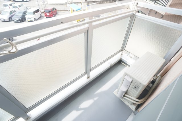 シティパレス富雄南のバルコニー