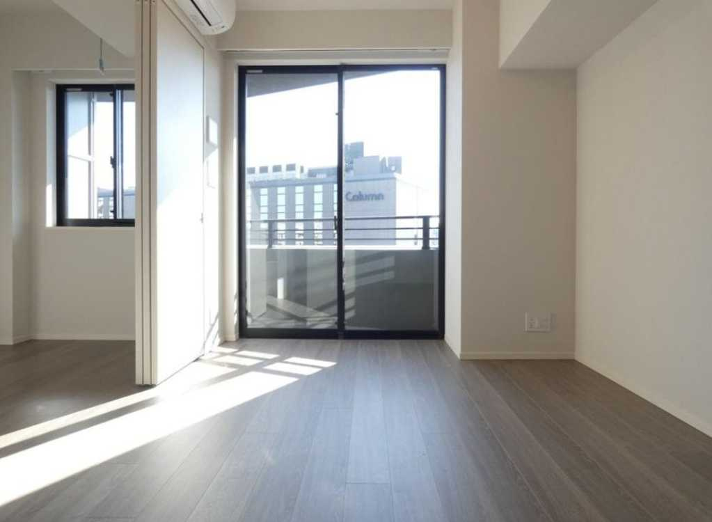 ミュプレ表参道　高層階　陽当たり良好　オートロックの居間・リビング