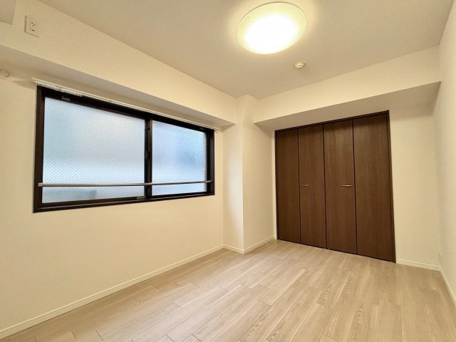 ダイアパレス八広花水木通りトリニティの洋室|広々とした洋室です