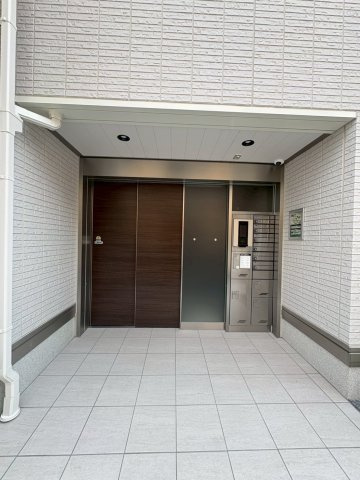 D-residence南茨木のエントランス
