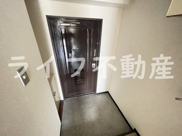 メゾン東大阪の玄関