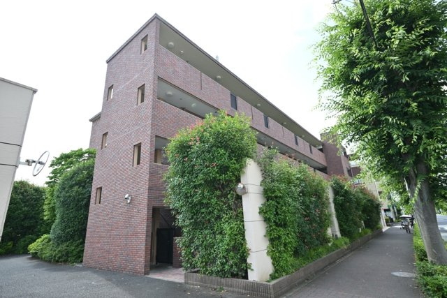 ヴァンシャルマンＯＺの外観