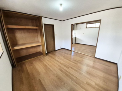 【洋室】 | 久我森の宮町 一戸建 | リフォーム済みにつき綺麗な室内です♪