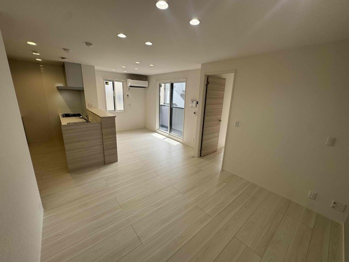 クラシスト泉町の居間・リビング