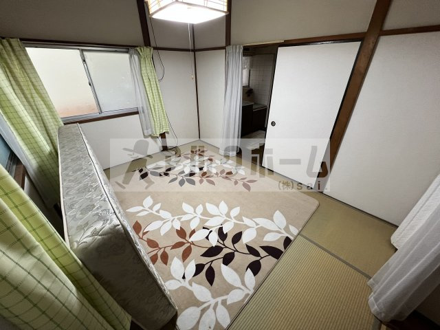 田辺2丁目貸家の居間・リビング