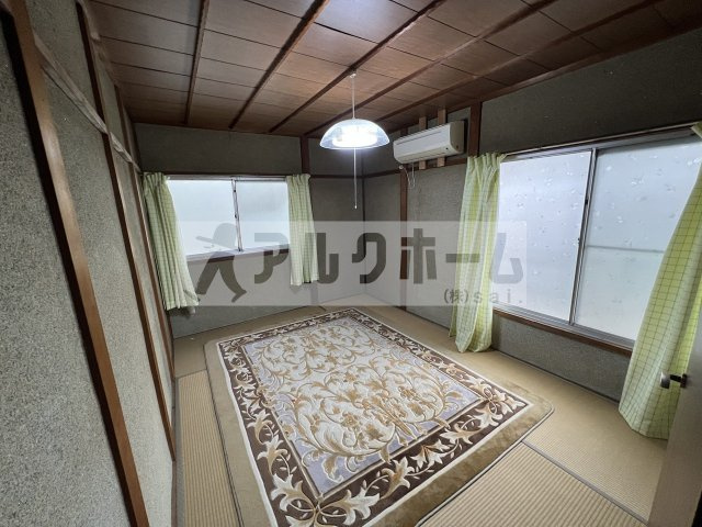 田辺2丁目貸家の寝室