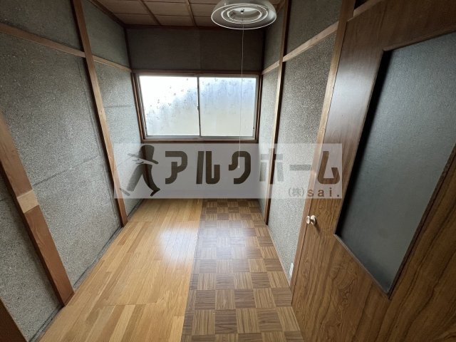 田辺2丁目貸家の洋室