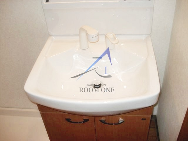 サンヴィラージュの洗面所|洗面台です。