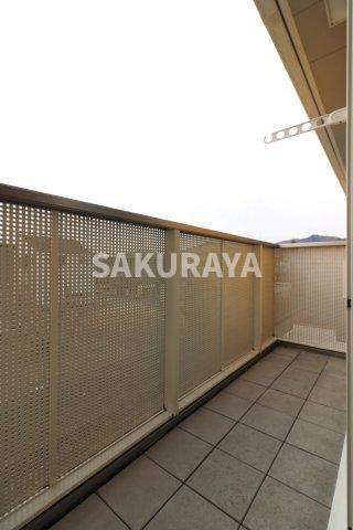 メープルリーフのバルコニー|現況と異なる場合がございます。