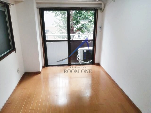 白浜ビルの居間・リビング|洋室のお部屋です。