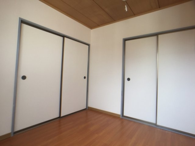 レジデンス堤の寝室|洋室4.5帖