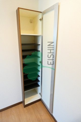 【玄関】 | アネシス博多 | 下駄箱もしっかりついてます！