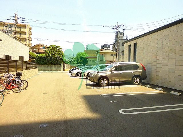 アクアステージ美野島の駐車場