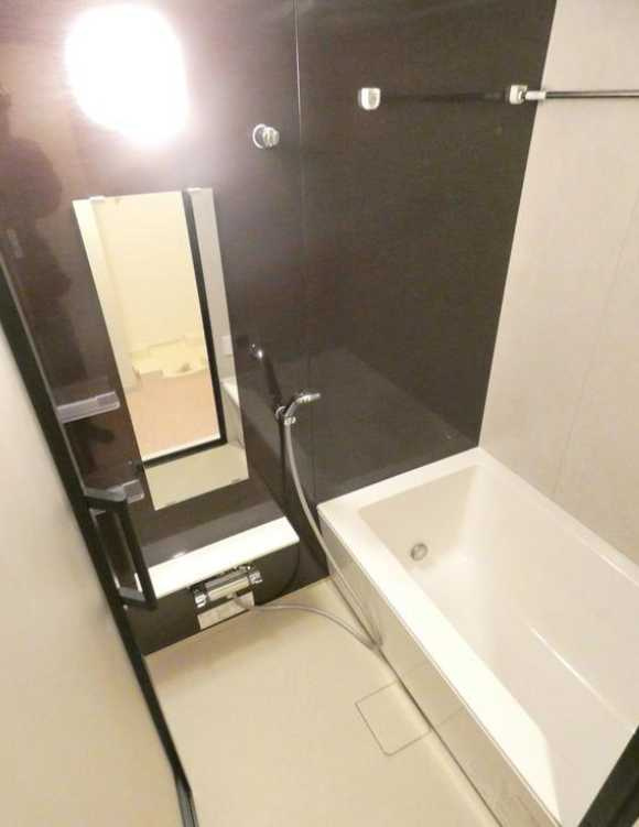 ミュプレ渋谷　ネット無料　オートロック　陽当たり良好の浴室