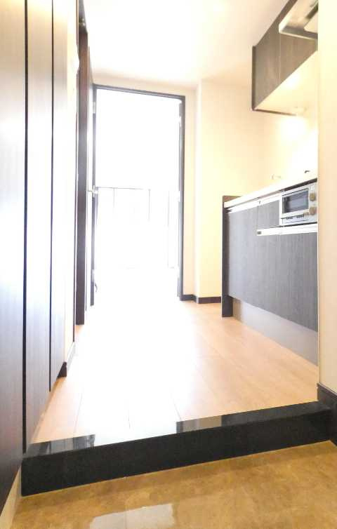 ミュプレ渋谷　ネット無料　オートロック　陽当たり良好の玄関