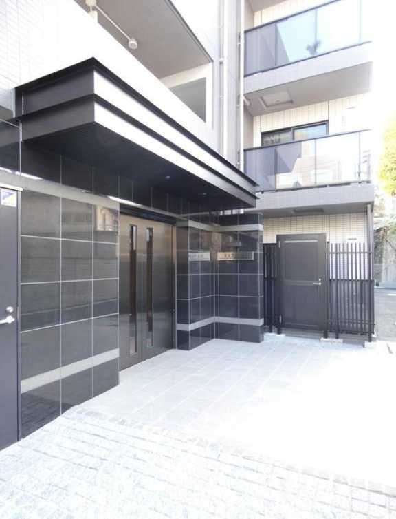 ミュプレ渋谷　ネット無料　オートロック　陽当たり良好のエントランス