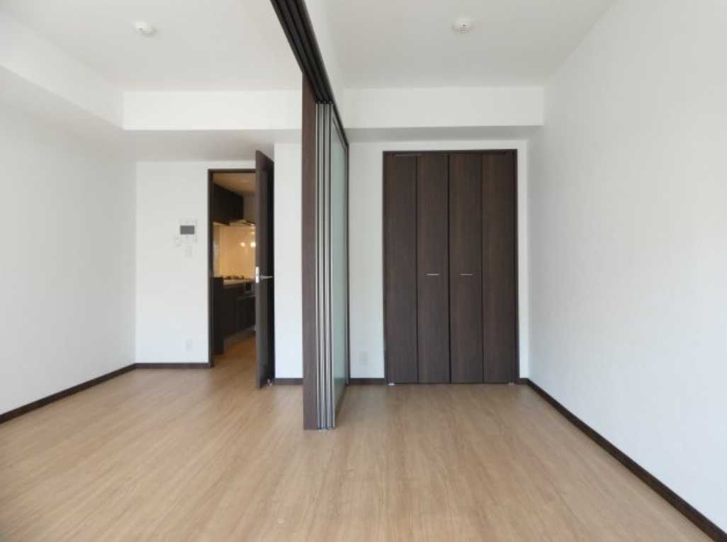 ミュプレ渋谷　ネット無料　オートロック　陽当たり良好の居間・リビング