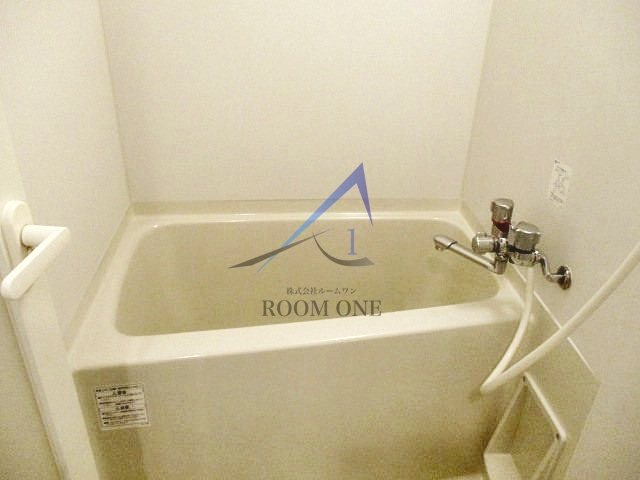 ヴォーガコルテ東新宿の浴室|お風呂です。