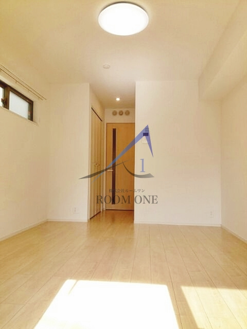 グリーンパースの居間・リビング|洋室のお部屋です。