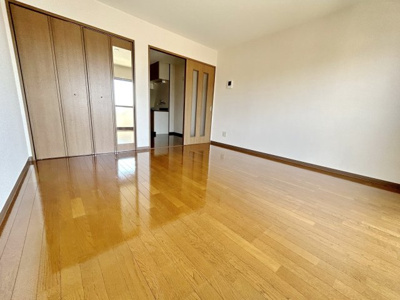 【洋室】 | リヴィエール清尚