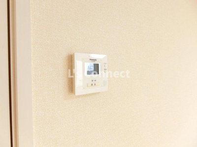 【セキュリティ】 | パセオプラシードⅦ | 突然の来客時もＴＶモニターホンでしっかり確認。
