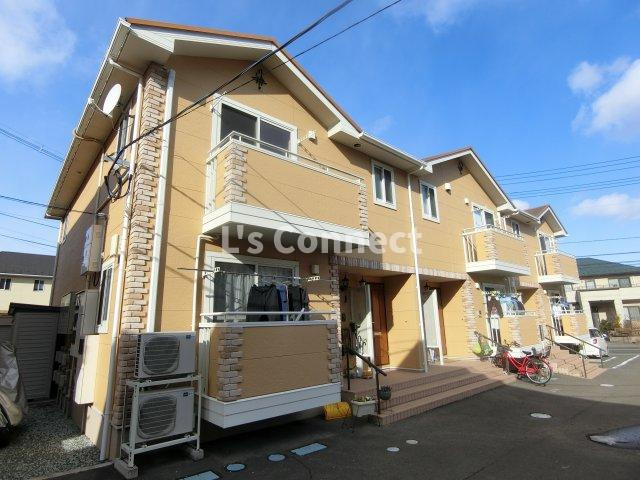 成田中学校 1200px-Narita_chu.JPG