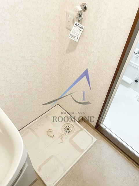 ラピスコート品川の設備|洗濯機置場です。