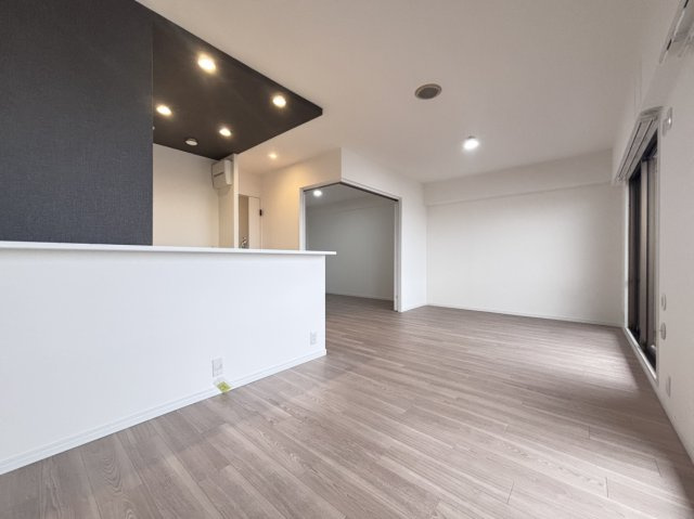 パニエ六甲の居間・リビング