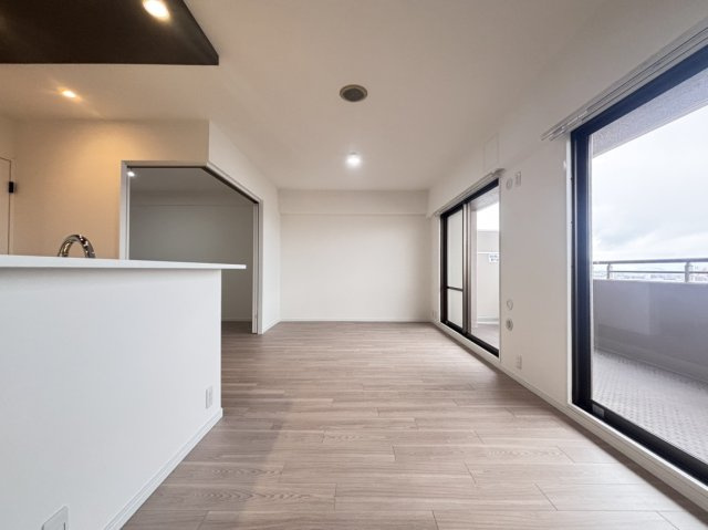 パニエ六甲の居間・リビング