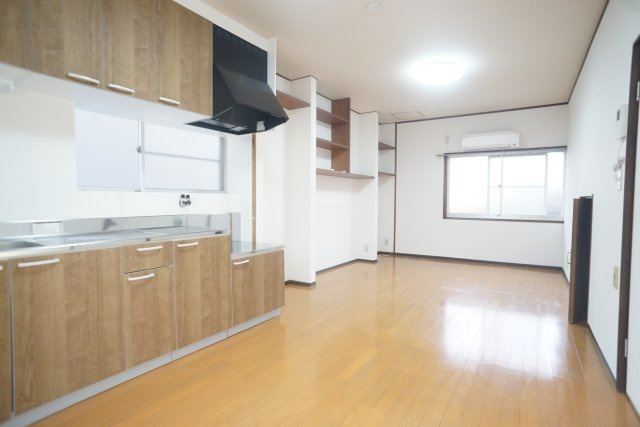 西ノ京戸建の居間・リビング