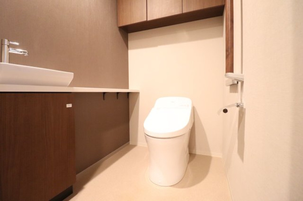【トイレ】 | 【トイレ】手洗いカウンター完備で衛生面もバッチリです☆
